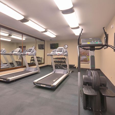 阿肯色州地区费耶特维尔大学智选假日酒店 外观 照片